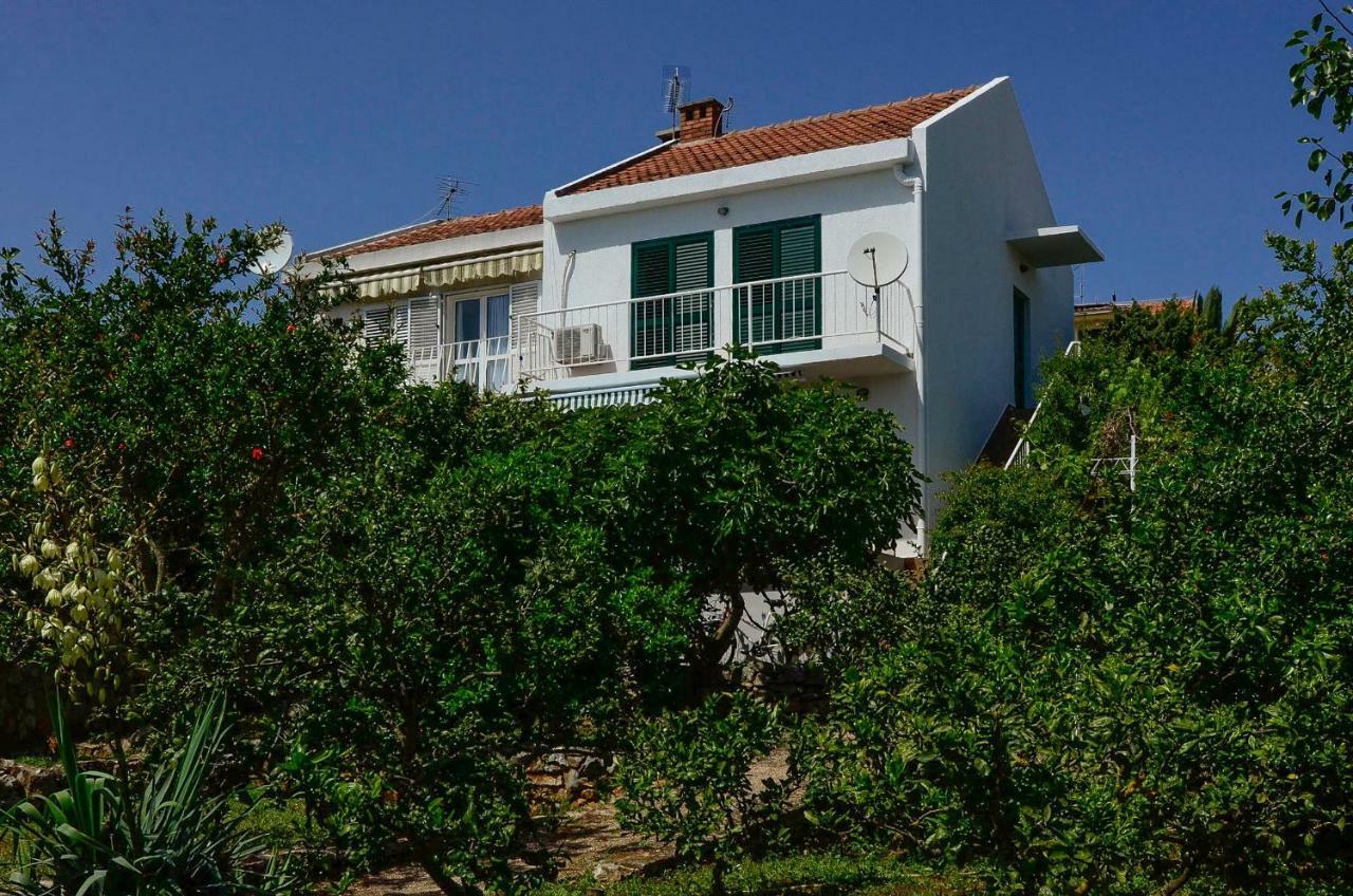 Holiday Home Lovište Exterior foto
